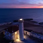 Comfy Flat With Shared Swimming Pool Lägenhet *