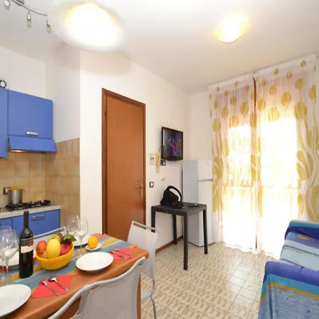 Comfy Flat With Shared Swimming Pool * Lo Stallone